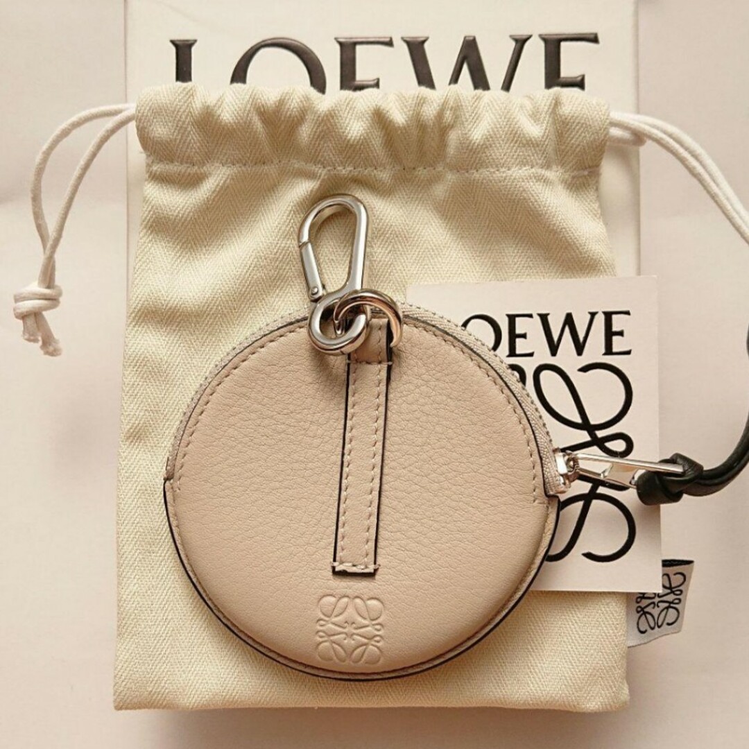 LOEWE(ロエベ)のロエベ クッキーチャーム バーバリウム レディースのアクセサリー(チャーム)の商品写真