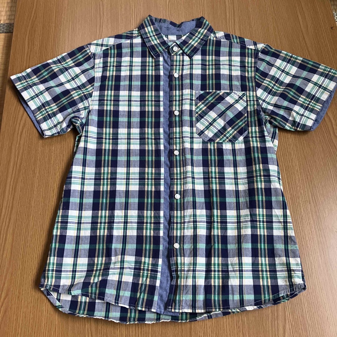 半袖シャツ　160くらい キッズ/ベビー/マタニティのキッズ服男の子用(90cm~)(Tシャツ/カットソー)の商品写真