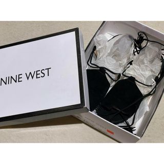 ナインウエスト(NINE WEST)のnine west レースアップ　サンダル　黒　編み上げ　ぺたんこ(サンダル)