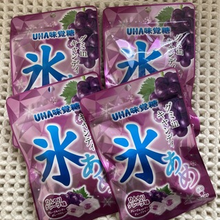 ユーハミカクトウ(UHA味覚糖)のUHA味覚糖  グミinキャンディ　氷あめ  ひんやりグレープ味　63g×４袋(菓子/デザート)