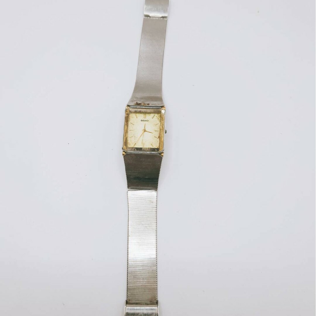 #156 SEIKOセイコー 5A8A 腕時計  3針 金色文字盤 ゴールド色 レディースのファッション小物(腕時計)の商品写真