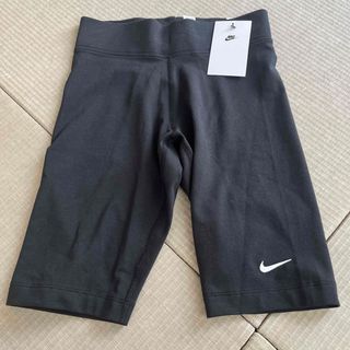 NIKE - 新品・未使用　NIKE ショートパンツ(XS)