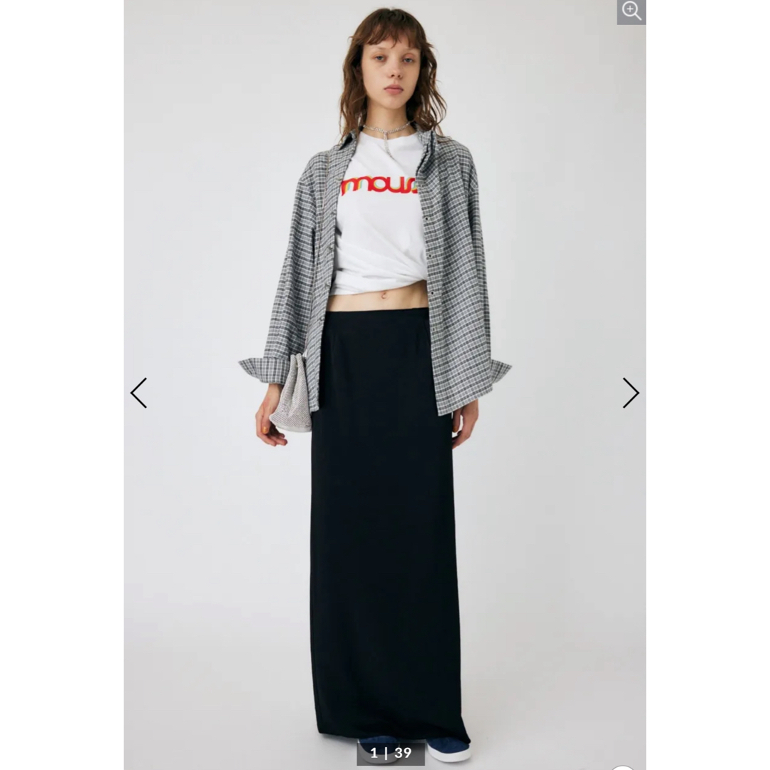 moussy(マウジー)の【タグ付き新品未使用】MOUSSY SATIN MAXI TIGHT スカート レディースのスカート(ロングスカート)の商品写真