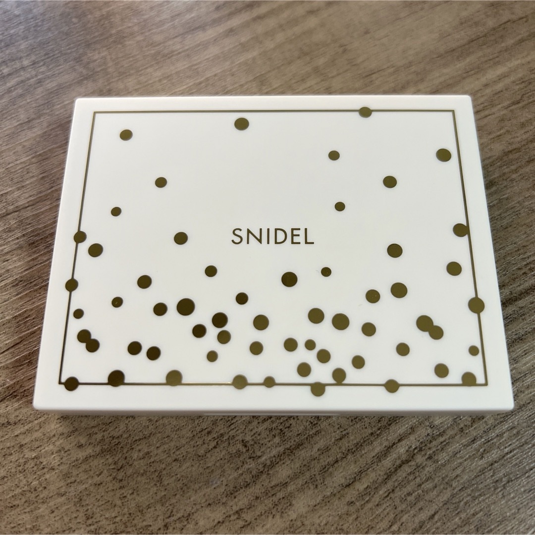 SNIDEL(スナイデル)のスナイデル　アイデザイナー　EX08 コスメ/美容のベースメイク/化粧品(アイシャドウ)の商品写真