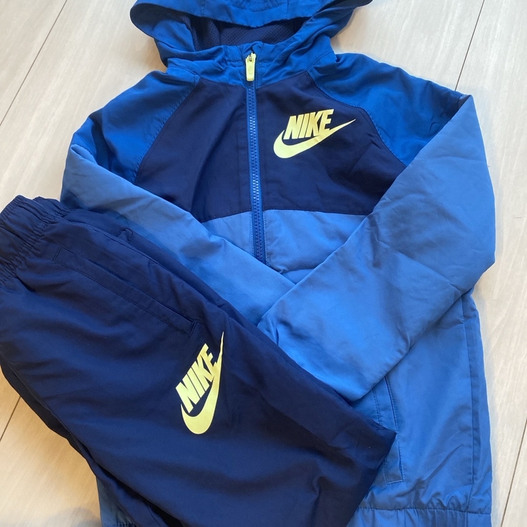 NIKE(ナイキ)のNIKE XS スポーツ/アウトドアのテニス(ウェア)の商品写真