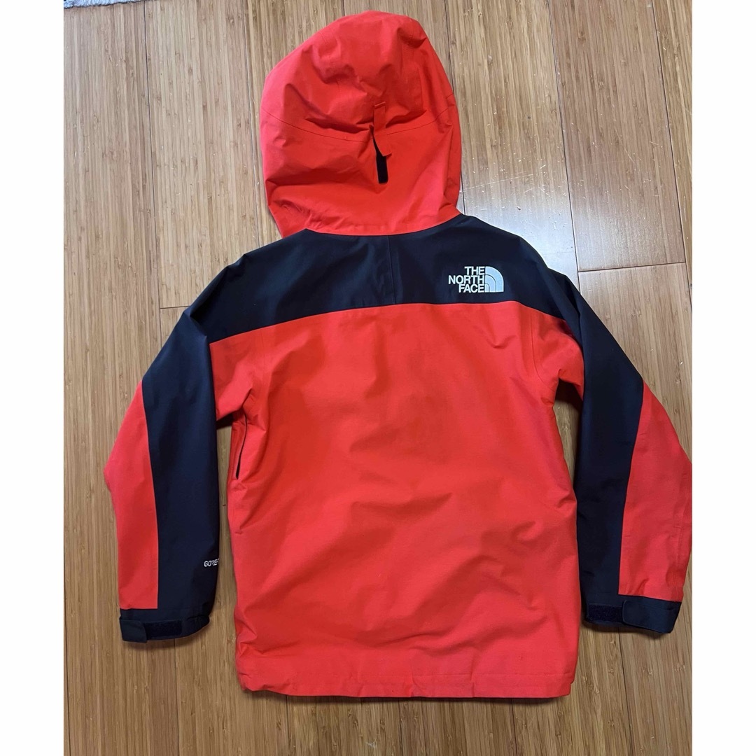 THE NORTH FACE(ザノースフェイス)のノースフェイス　マウンテンジャケット　キッズ　150 NPJ61805 スポーツ/アウトドアのスノーボード(ウエア/装備)の商品写真