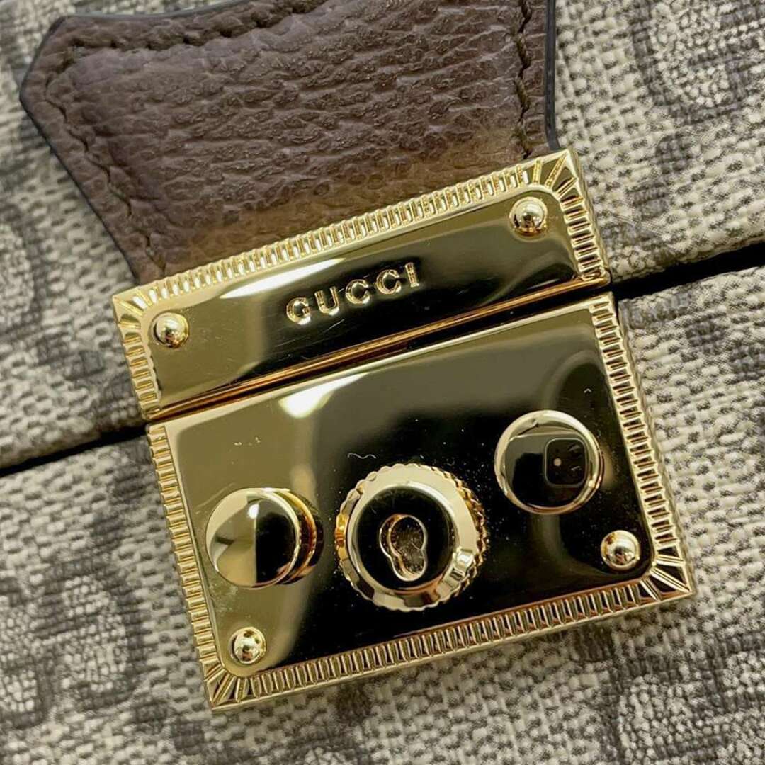 Gucci(グッチ)のグッチ アップルウォッチケース GGスプリーム 675969 GUCCI 小物入れ Apple Watchケース レディースのファッション小物(その他)の商品写真