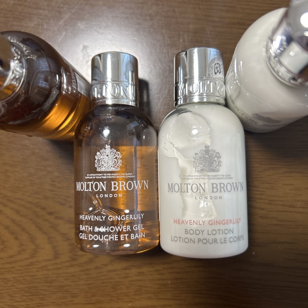 MOLTON BROWN(モルトンブラウン)のモルトンブラウン　アメニティ　４個セット コスメ/美容のボディケア(ボディソープ/石鹸)の商品写真