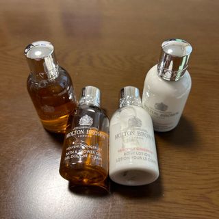 モルトンブラウン(MOLTON BROWN)のモルトンブラウン　アメニティ　４個セット(ボディソープ/石鹸)