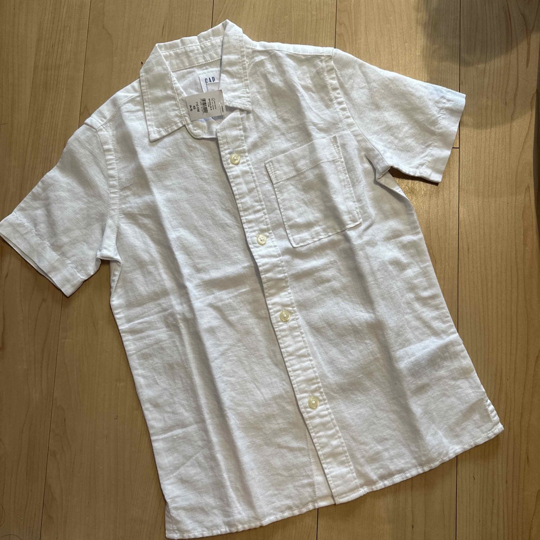 GAP(ギャップ)のgap シャツ　110 キッズ/ベビー/マタニティのキッズ服男の子用(90cm~)(Tシャツ/カットソー)の商品写真