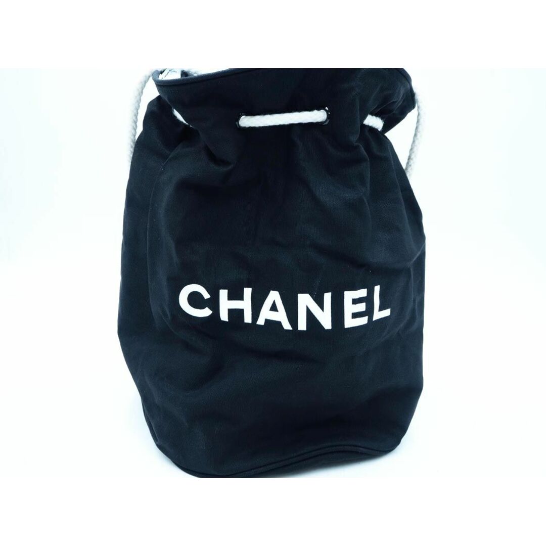 CHANEL(シャネル)の美品 CHANEL シャネル ノベルティ 巾着 リュック デイパック バッグ 黒 ■■ レディース レディースのバッグ(リュック/バックパック)の商品写真