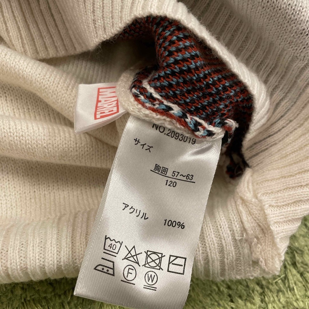 H&M(エイチアンドエム)のmarvel 新品 ニットセーター120 キッズ/ベビー/マタニティのキッズ服男の子用(90cm~)(ニット)の商品写真