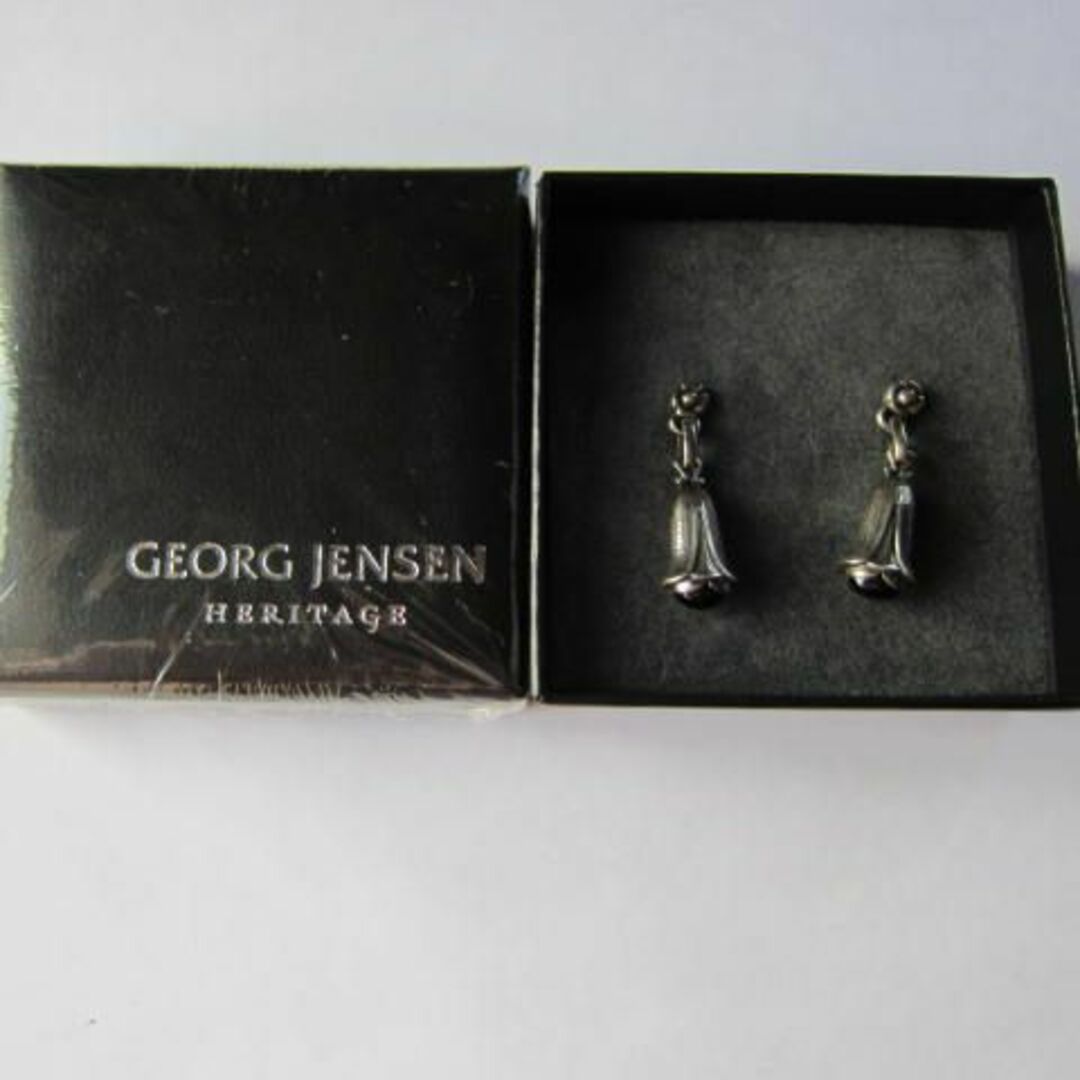 Georg Jensen(ジョージジェンセン)の専用：【未開封/新品】ジョージ・ジェンセン　2009ガーネット・ピアス  レディースのアクセサリー(ピアス)の商品写真