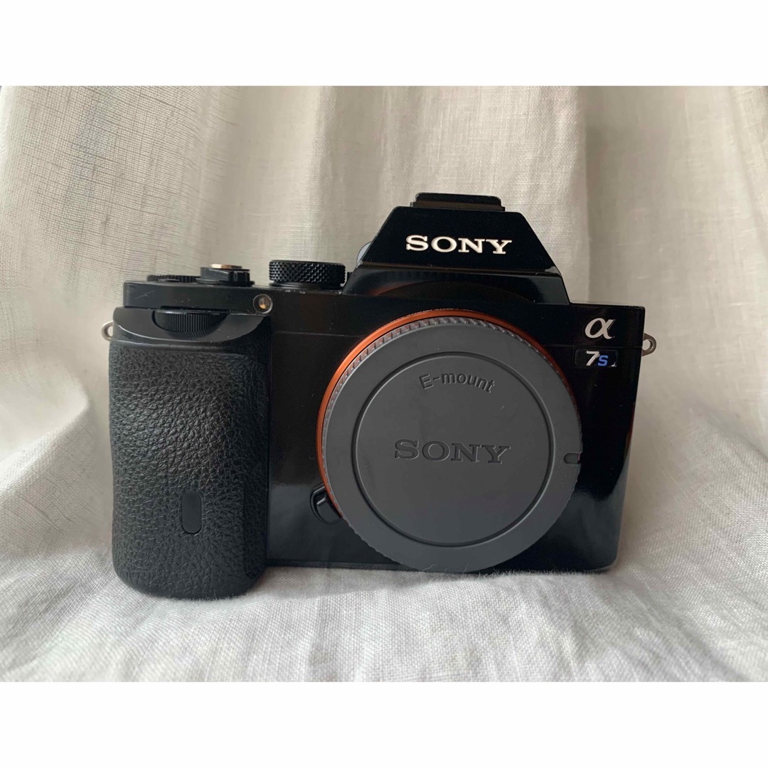 【ジャンク品】SONY ILCE−7S ILCE-7S ソニー　α7sミラーレス一眼