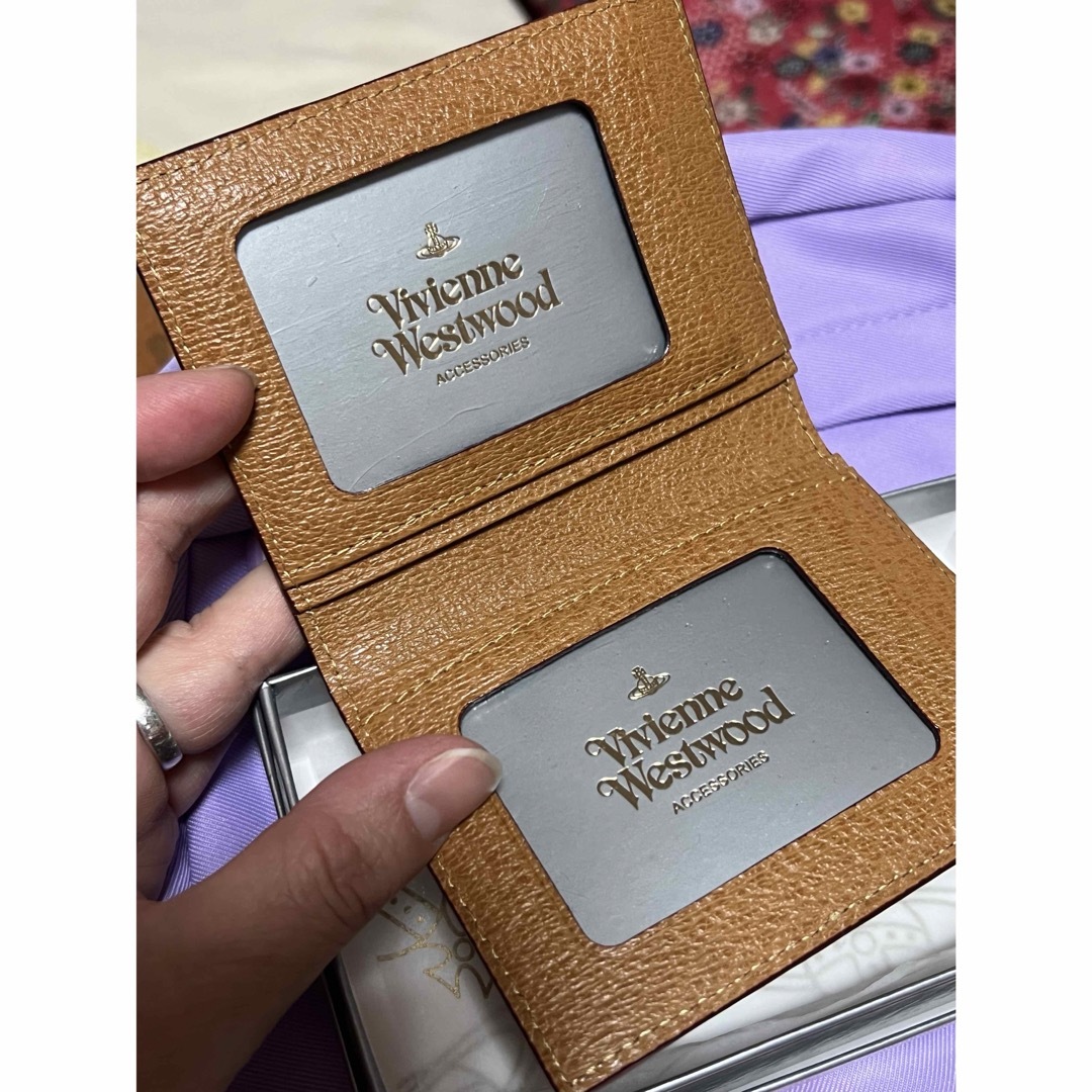 Vivienne Westwood(ヴィヴィアンウエストウッド)の正規品　ヴィヴィアンウエストウッド　今なら格安で❗️ レディースのファッション小物(パスケース/IDカードホルダー)の商品写真