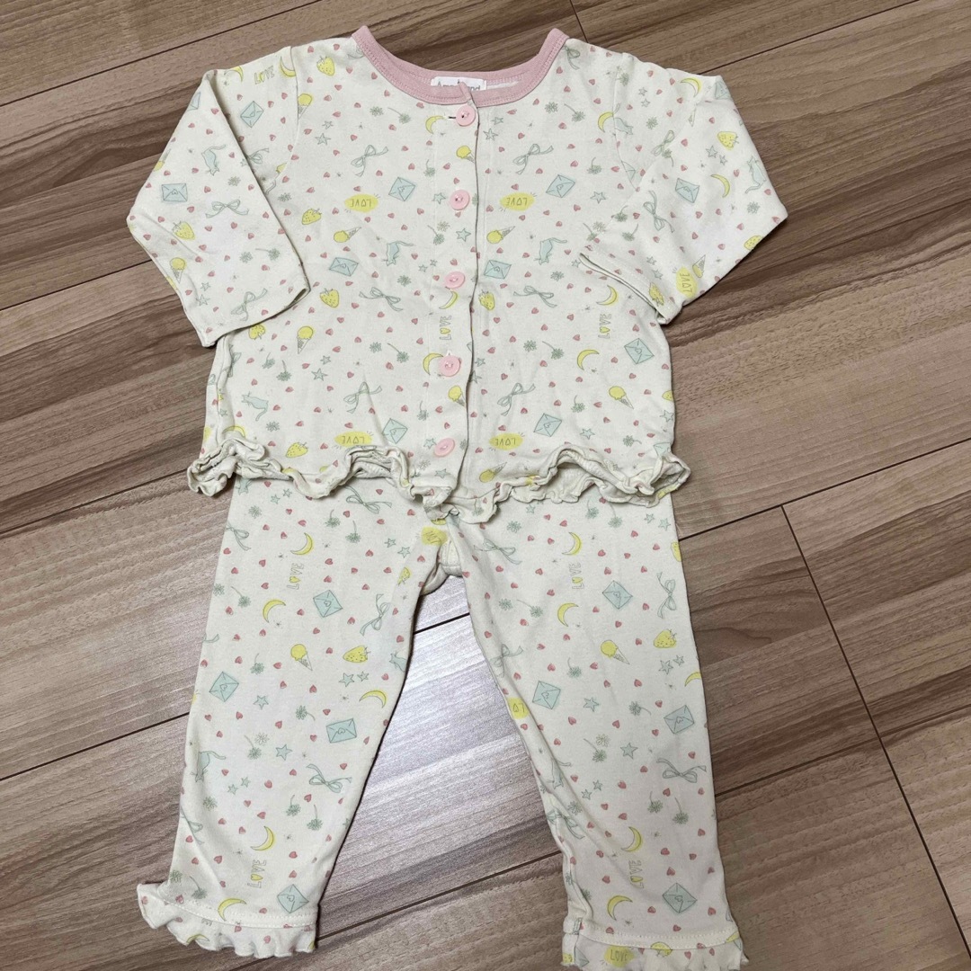 ampersand(アンパサンド)のAmpersandベビーパジャマ90サイズ キッズ/ベビー/マタニティのキッズ服女の子用(90cm~)(パジャマ)の商品写真