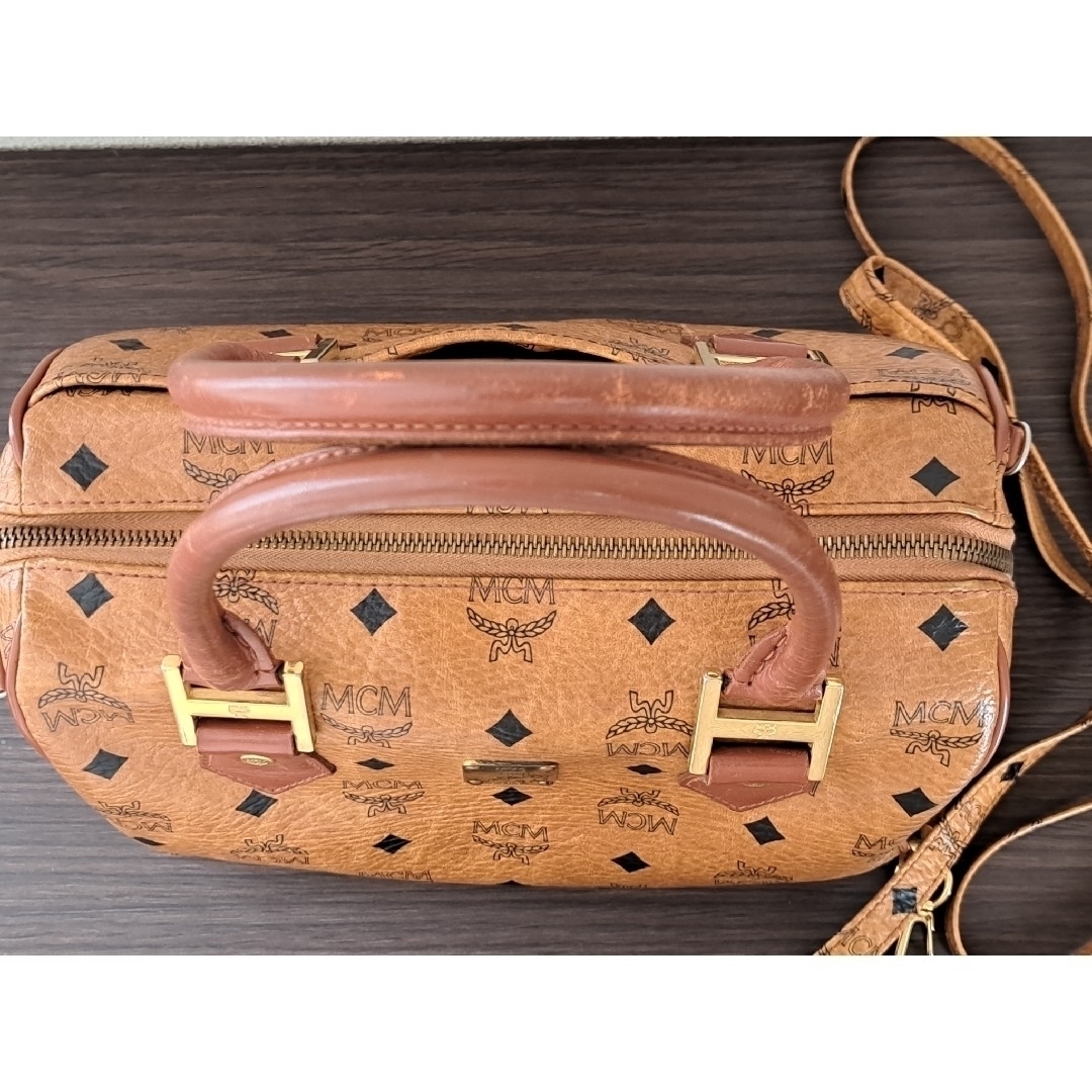 MCM(エムシーエム)のエム•シー•エム　MCM　2way ミニボストンバッグ レディースのバッグ(ボストンバッグ)の商品写真