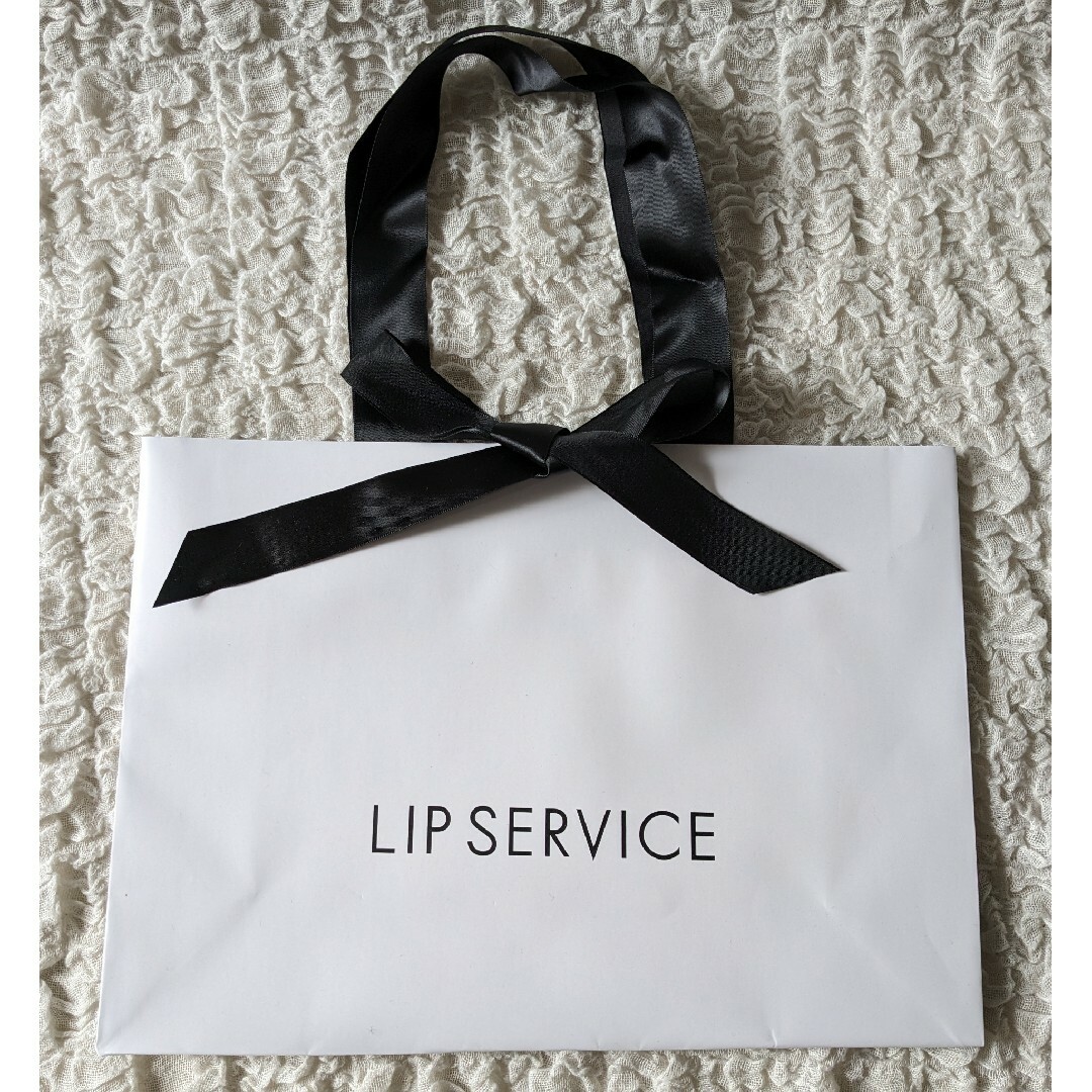 LIP SERVICE(リップサービス)のリップサービス■ショッパー 紙袋 白 22×32×10.5cm レディースのバッグ(ショップ袋)の商品写真