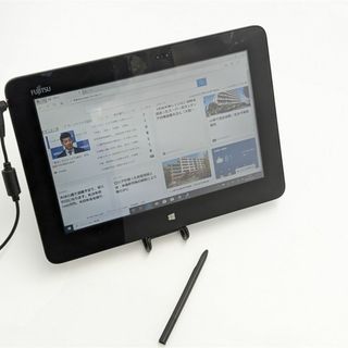 フジツウ(富士通)のタブレット 富士通 ARROWS Tab Q555/K64 中古(タブレット)