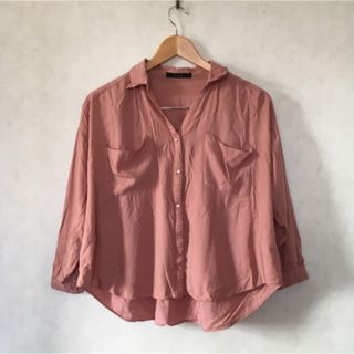 ページボーイ(PAGEBOY)のPageboy くすみピンク　シャツ　トップス(シャツ/ブラウス(長袖/七分))