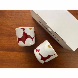 マリメッコ(marimekko)のセール　入手困難　新品　マリメッコ　ラテマグ　ワイングレーオリーブ(グラス/カップ)