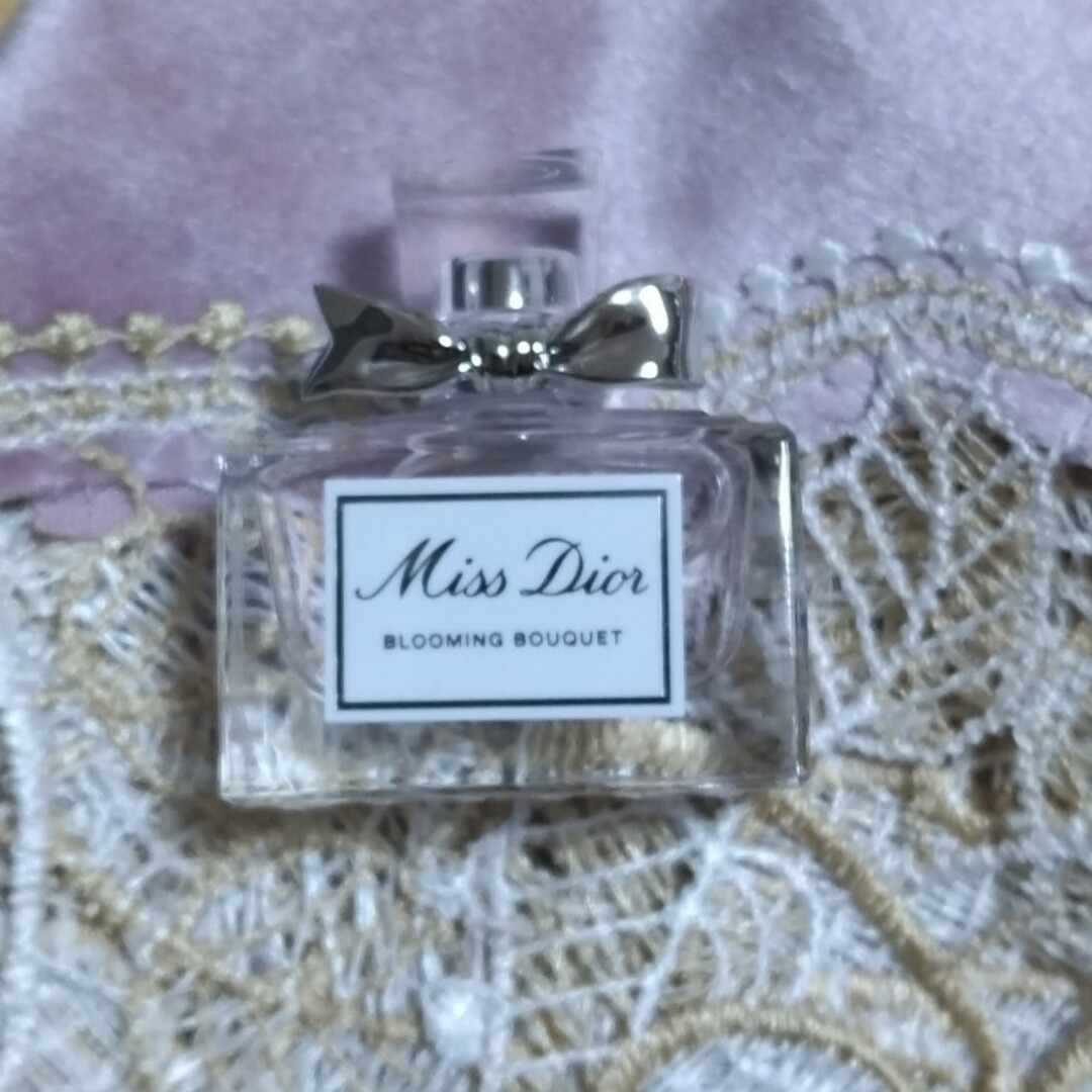 Christian Dior(クリスチャンディオール)のディオール　ミニ香水 コスメ/美容の香水(香水(女性用))の商品写真