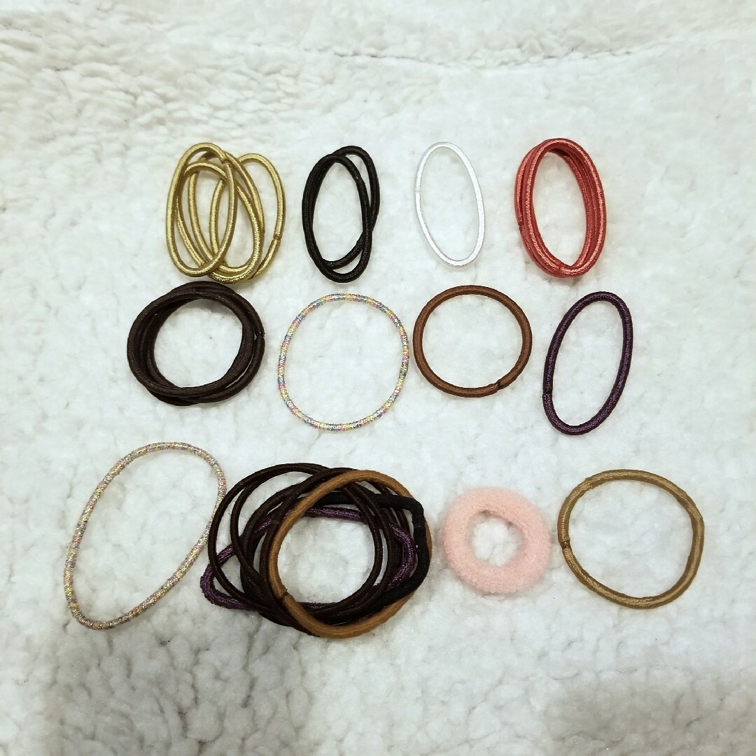 ヘアゴム 新品 中古 セット出品 コスメ/美容のヘアケア/スタイリング(その他)の商品写真