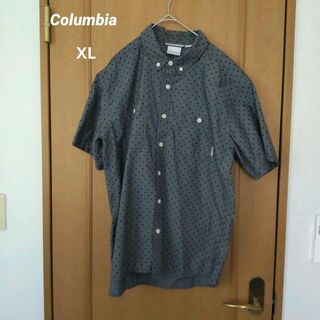 コロンビア(Columbia)のColumbia  コロンビア  XL  ドット柄  グレー  シャツ  半袖(シャツ)