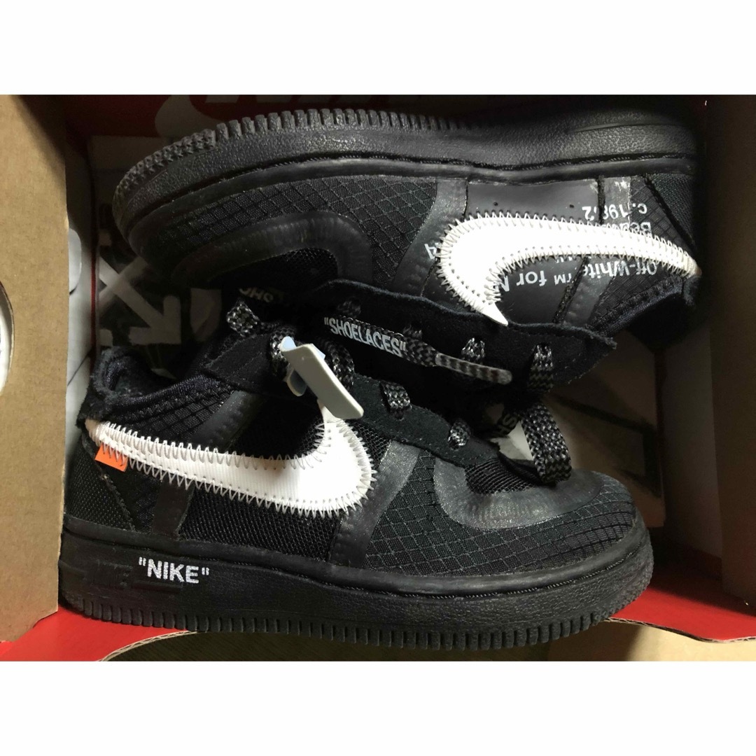 NIKE(ナイキ)のNIKE TD off white AIR FORCE 1 15 キッズ/ベビー/マタニティのキッズ靴/シューズ(15cm~)(スニーカー)の商品写真