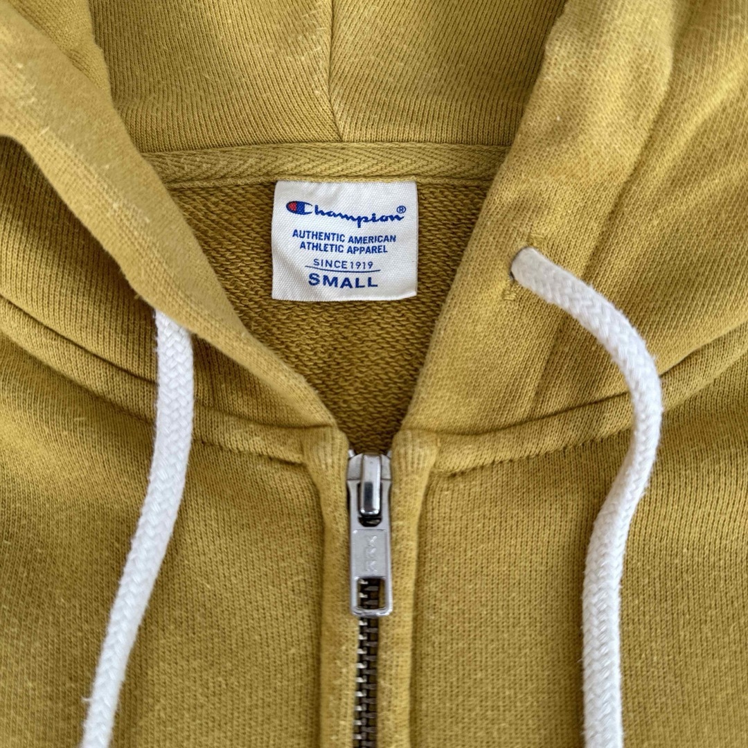 Champion(チャンピオン)のチャンピオン Champion レディースパーカーＳサイズ レディースのトップス(パーカー)の商品写真