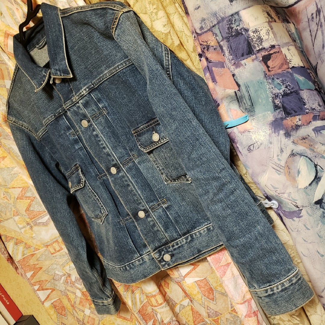 GU(ジーユー)のGU ジーユー DENIME JACKET デニム ジャケット Gジャン 衣類 メンズのジャケット/アウター(Gジャン/デニムジャケット)の商品写真