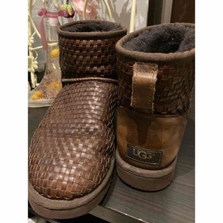 アグ(UGG)のUGG ブーツ クラシックミニ CLASSIC MINI(ブーツ)