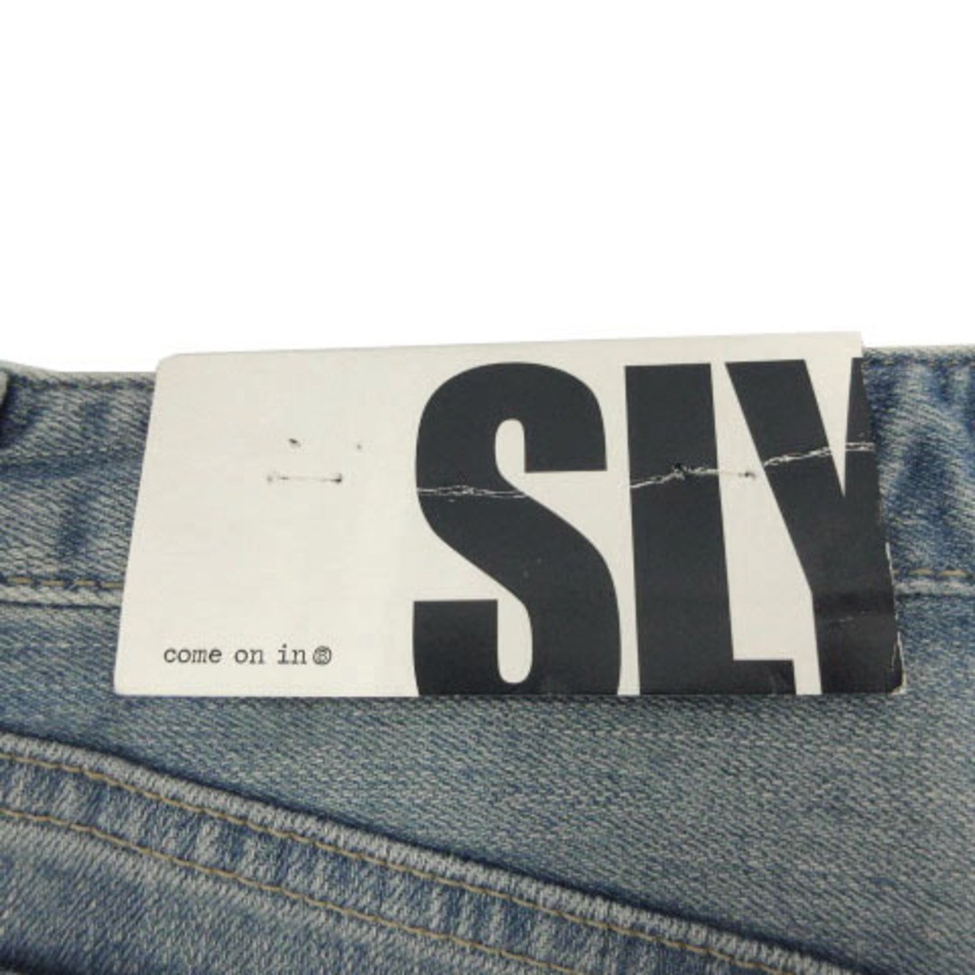 SLY(スライ)のSLY ショートパンツ デニム ユーズド加工 裾カットオフ 日本製 青 2 レディースのパンツ(ショートパンツ)の商品写真