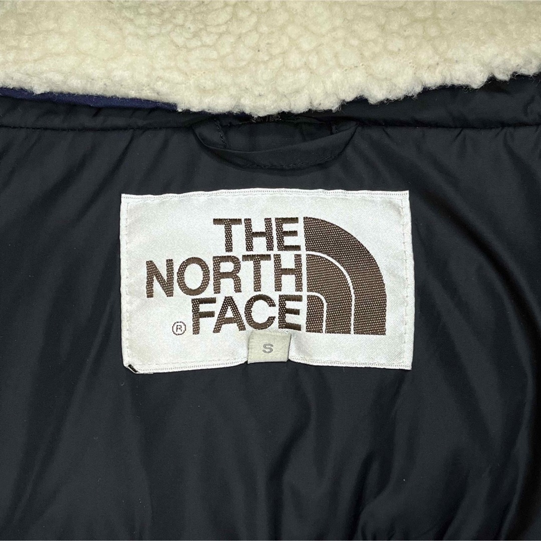 THE NORTH FACE(ザノースフェイス)の美品希少 ノースフェイス ホワイトレーベル ダウンジャケット メンズS ロゴ刺繍 メンズのジャケット/アウター(ダウンジャケット)の商品写真