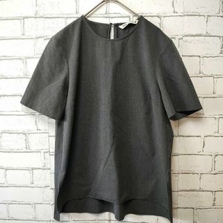 ザラ(ZARA)の【ZARA】トップス (XS) グレー カジュアル 無地(Tシャツ(半袖/袖なし))