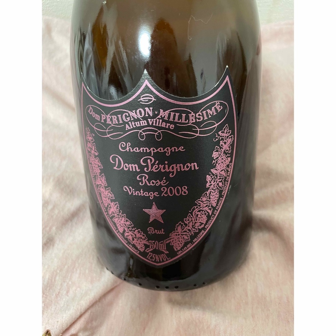 Dom Pérignon(ドンペリニヨン)のドンペリニョン　ロゼ　ビンテージ　2008 新品　ドンペリ 食品/飲料/酒の酒(シャンパン/スパークリングワイン)の商品写真