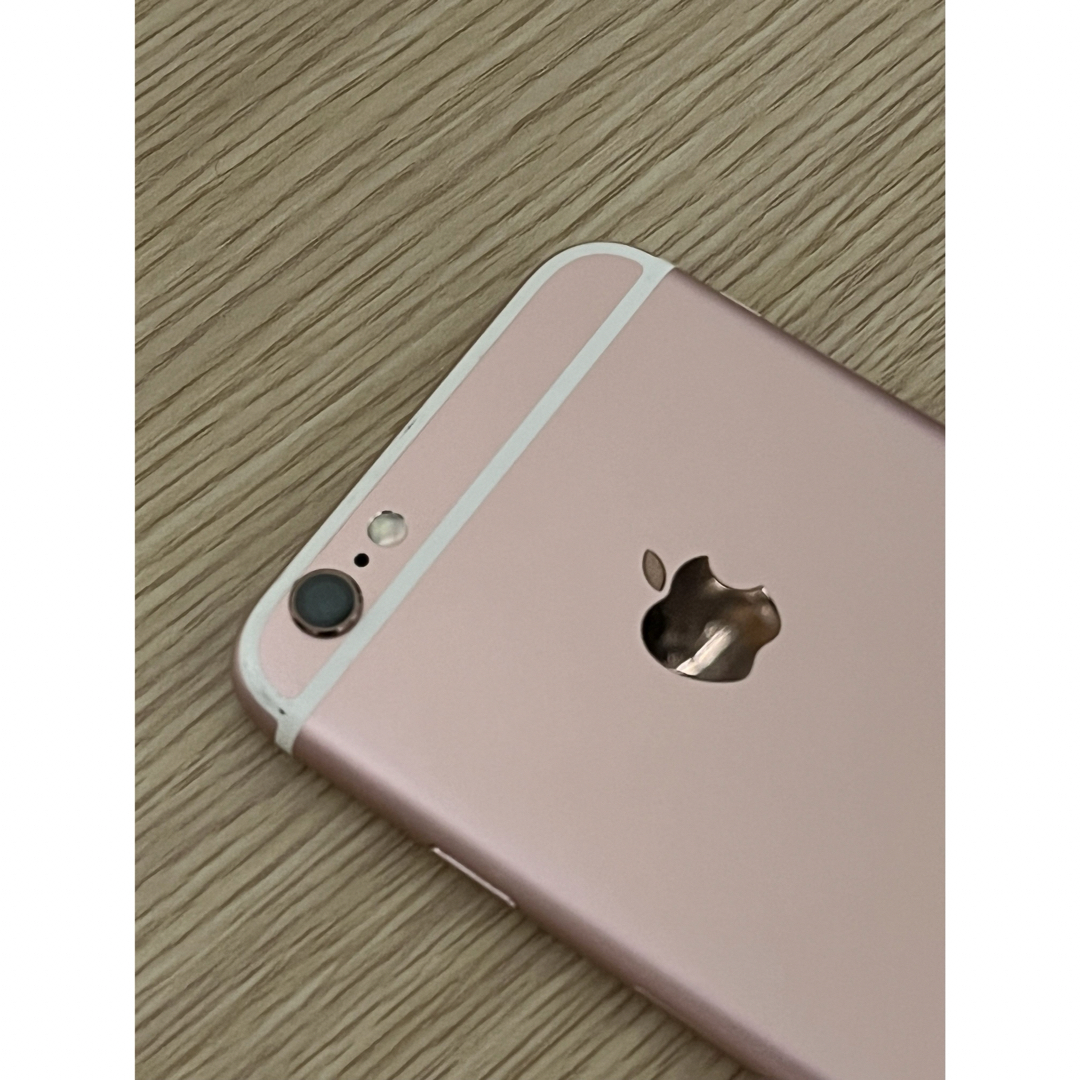 iPhone(アイフォーン)のIPhone6s 64GB ローズゴールド 美品　すぐ発送 スマホ/家電/カメラのスマートフォン/携帯電話(スマートフォン本体)の商品写真