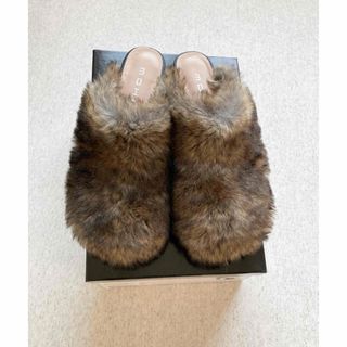 アパルトモンドゥーズィエムクラス(L'Appartement DEUXIEME CLASSE)の【MOHI/モヒ】FUR SLIPPON ファースリッポン(その他)