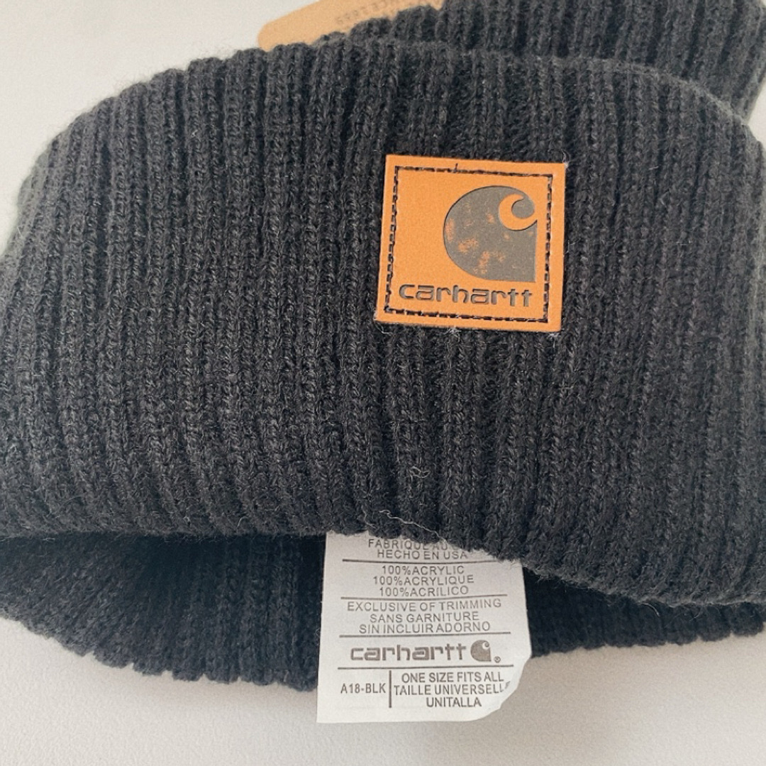 carhartt(カーハート)の最終SALE カーハート　ニット帽　黒　リブニット　ビーニー　ブラック　 メンズの帽子(ニット帽/ビーニー)の商品写真