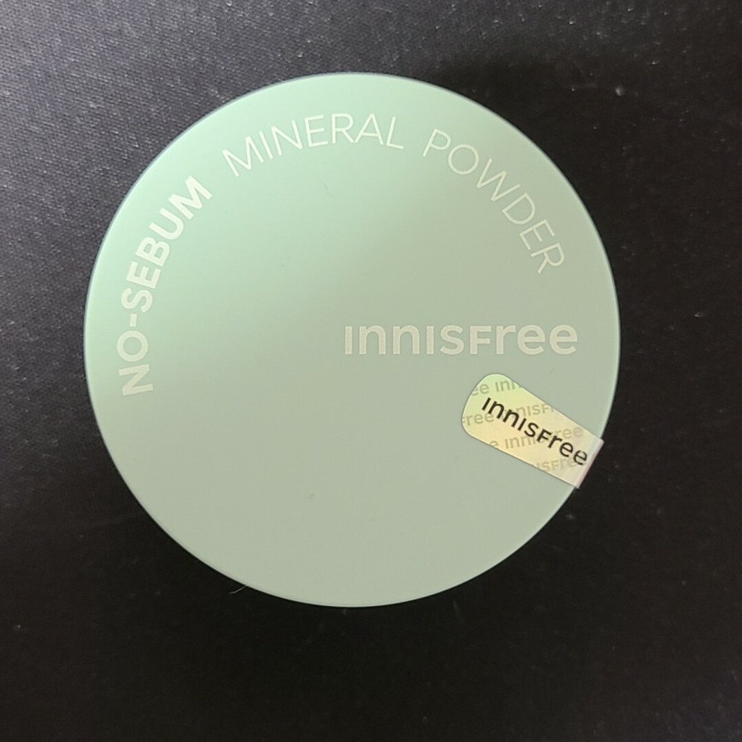 Innisfree(イニスフリー)のイニスフリー innisfree ノーセバム コスメ/美容のベースメイク/化粧品(フェイスパウダー)の商品写真