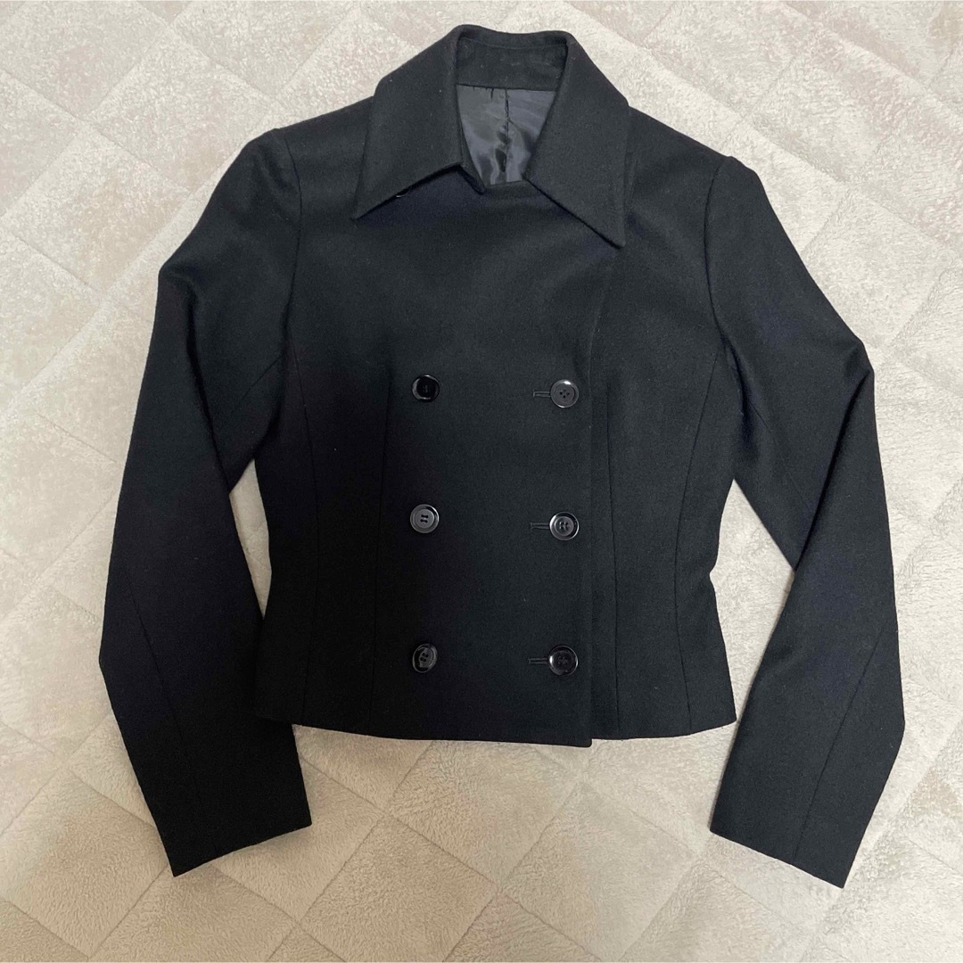 レディース　ショート丈　ジャケット　コート　毛　黒　ダブルボタン　ウールジャケッ レディースのジャケット/アウター(ピーコート)の商品写真