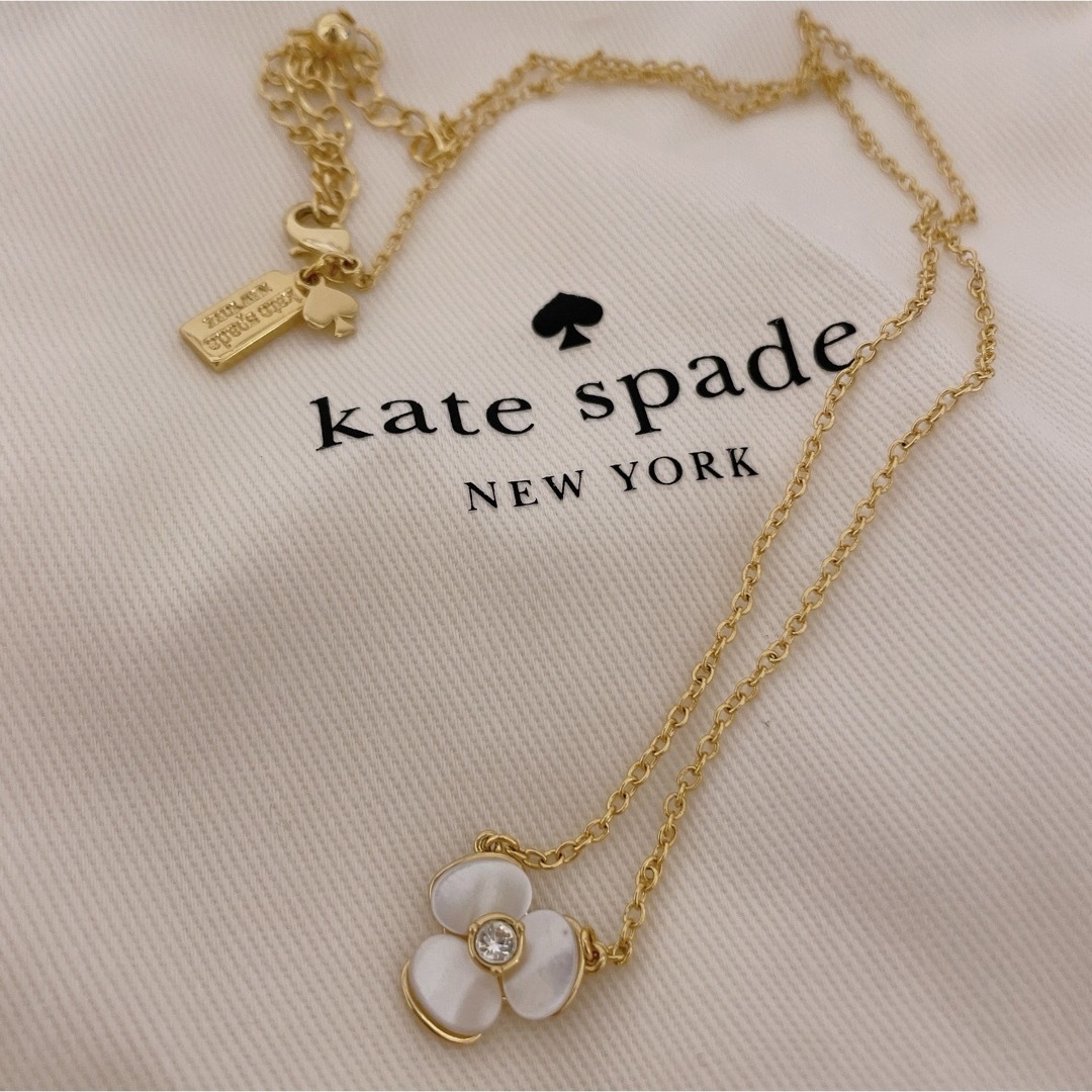 kate spade new york(ケイトスペードニューヨーク)のケイトスペード　ネックレス　パンジー レディースのアクセサリー(ネックレス)の商品写真