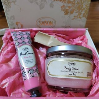 サボン(SABON)の新品未使用　#SABON ボディスクラブ＆ハンドクリームギフトボックス入り(ボディスクラブ)