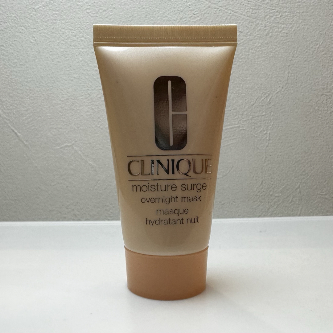 CLINIQUE(クリニーク)の新品未使用　クリニーク　モイスチャーサージ　オーバーナイトマスク　30ml コスメ/美容のスキンケア/基礎化粧品(パック/フェイスマスク)の商品写真