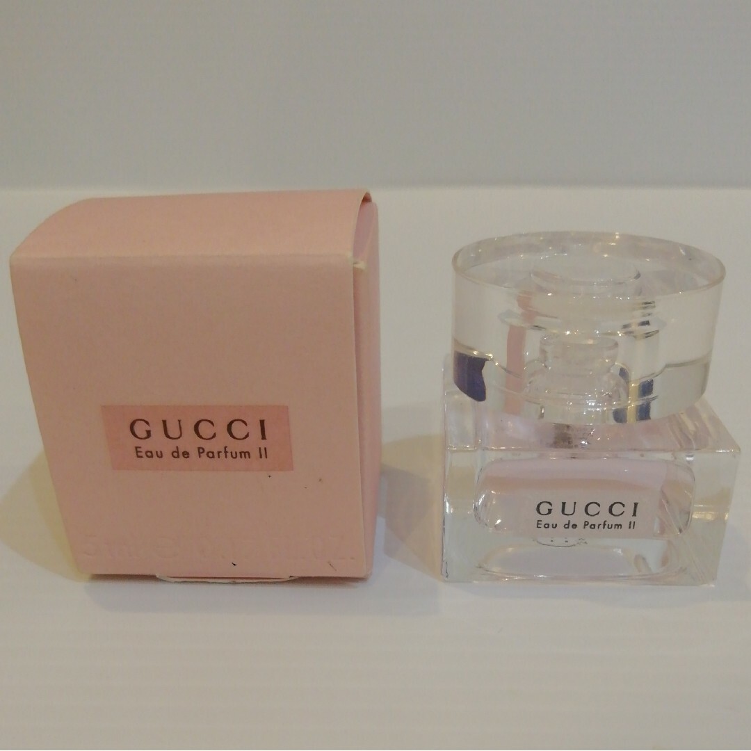 Gucci(グッチ)のGUCCI グッチ eaude perfume II 5ml オードパルファム2 コスメ/美容の香水(香水(女性用))の商品写真
