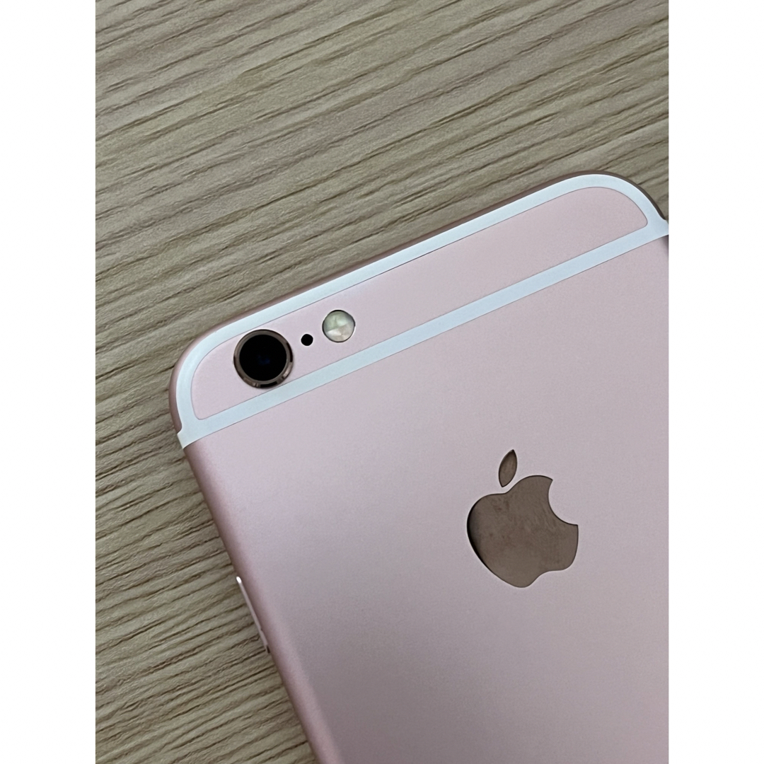 iPhone(アイフォーン)のIPhone6s 16GB SIMフリー ローズゴールド 美品 すぐ発送 スマホ/家電/カメラのスマートフォン/携帯電話(スマートフォン本体)の商品写真