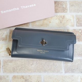 サマンサタバサ(Samantha Thavasa)のサマンサタバサ ☆ シャンドリエ レザー ラウンドジップ 長財布 グレー 財布(財布)