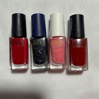 ネイルホリック(NAIL HOLIC)のネイルホリック　4本付き(マニキュア)