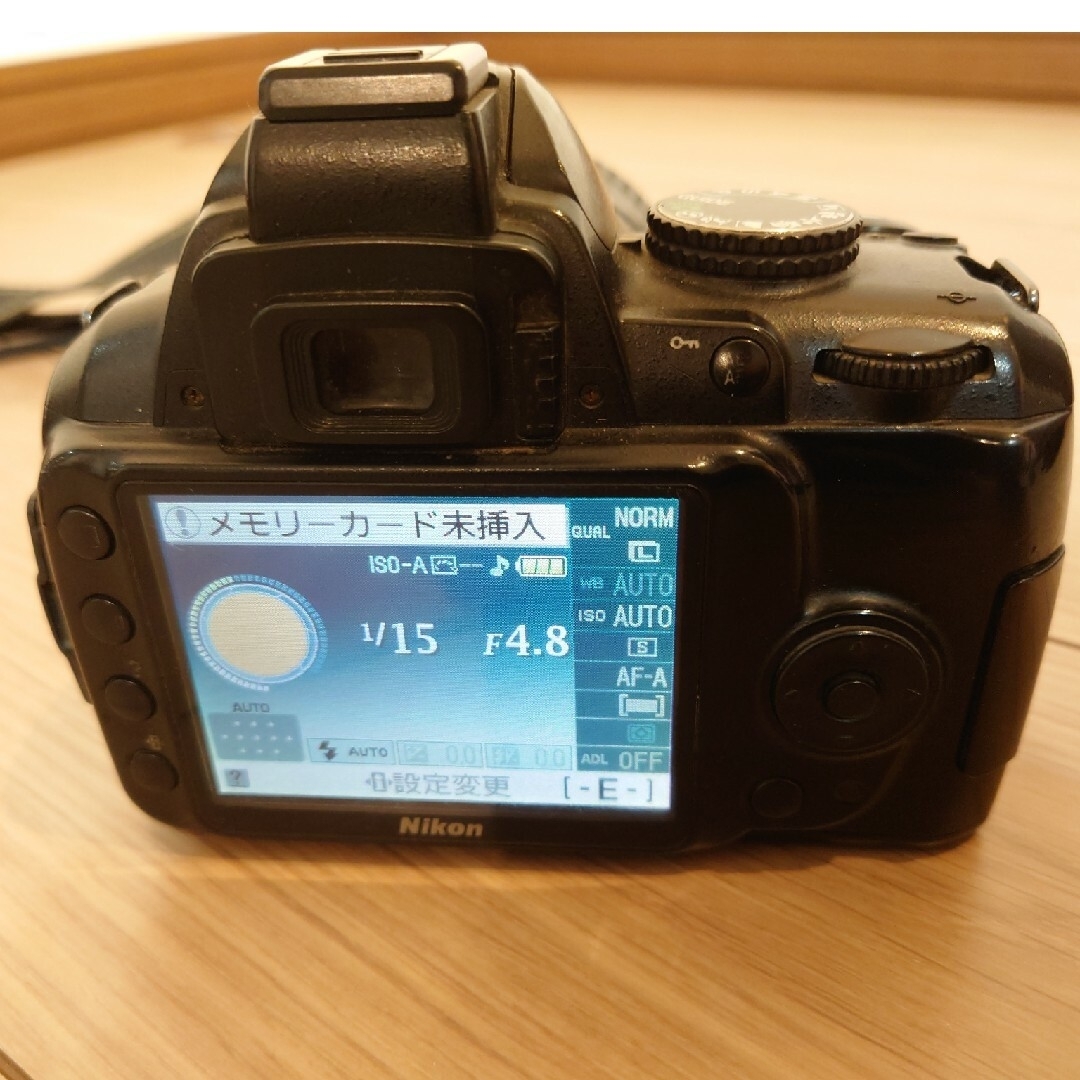 【値下げ対応可能】Nikon D3000 スマホ/家電/カメラのカメラ(デジタル一眼)の商品写真
