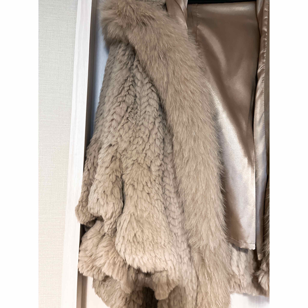 GRACE CONTINENTAL(グレースコンチネンタル)のグレースコンチネンタルファーコート レディースのジャケット/アウター(毛皮/ファーコート)の商品写真